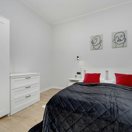 Exclusive Grey And Red Apartment In Warsaw Center By Noclegi Renters מראה חיצוני תמונה