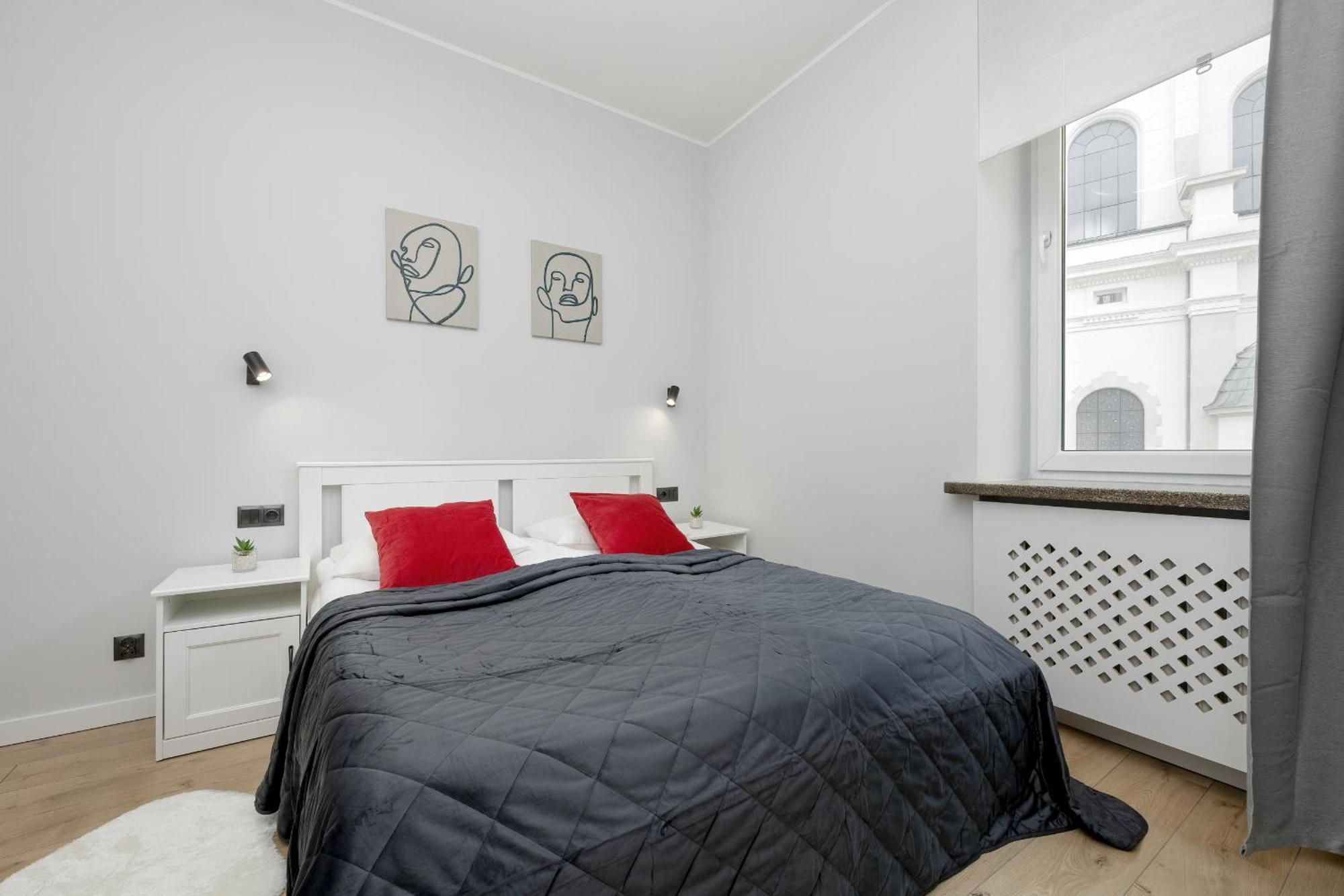 Exclusive Grey And Red Apartment In Warsaw Center By Noclegi Renters מראה חיצוני תמונה